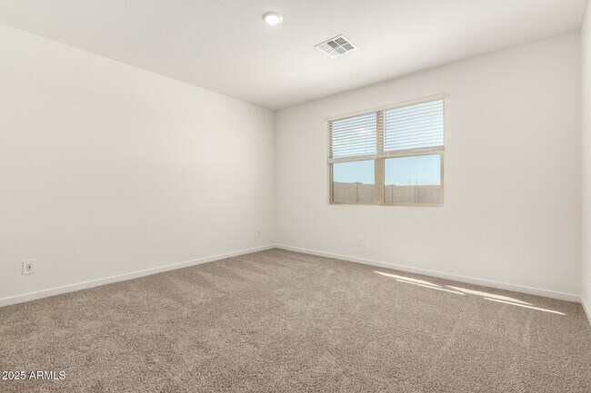 Building Photo - 3732 S 87th Dr