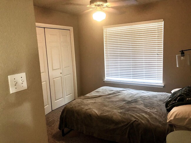 Building Photo - Beautiful 4 bed home in Round Rock