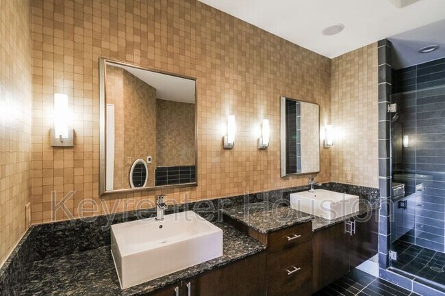 Building Photo - 4313 Floyd St