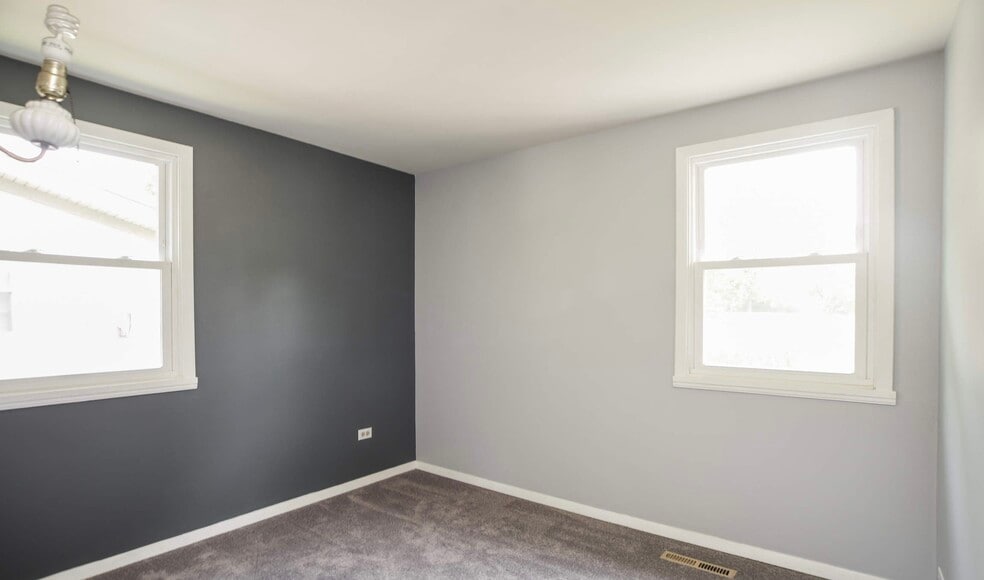 Building Photo - 3225 Twyford Rd