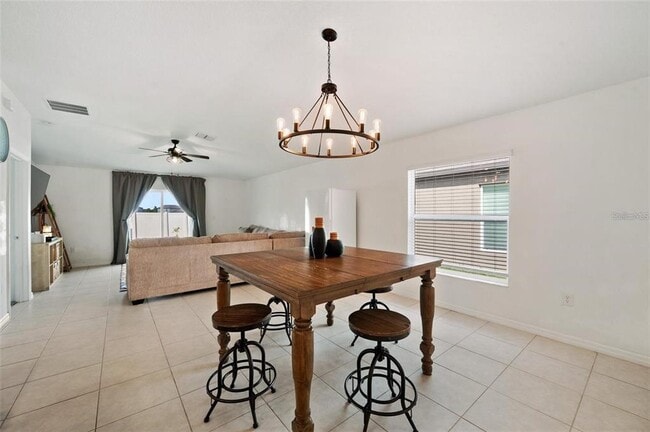 Building Photo - 5517 Blue Azure Dr