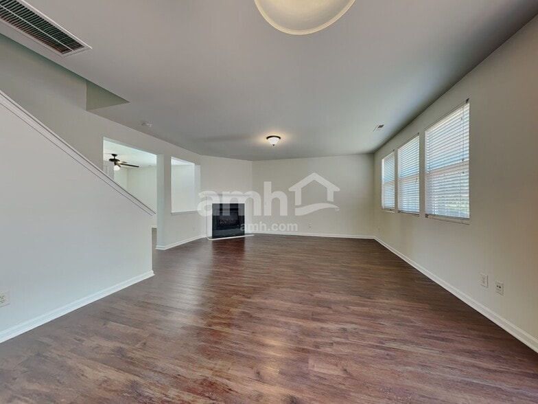 Building Photo - 6001 Ricker Rd