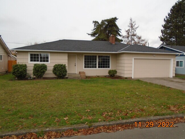 Primary Photo - 247 44th Ave NE