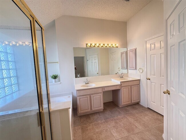 Building Photo - 7213 Randall Way