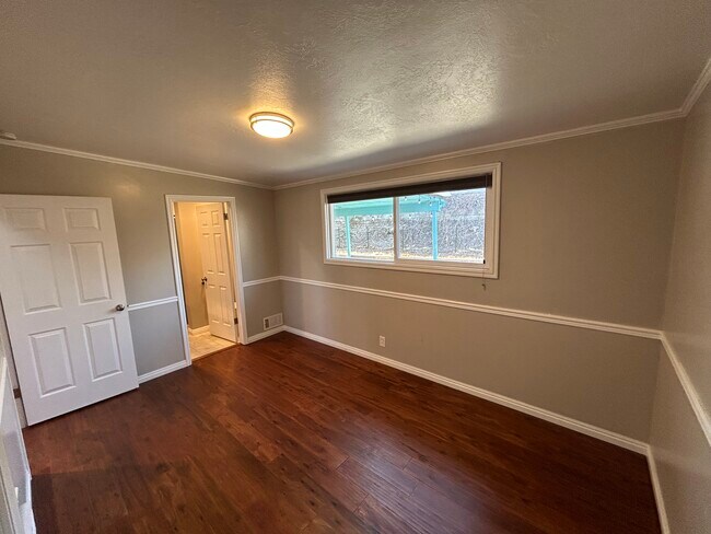 Building Photo - 1423 W 4180 S