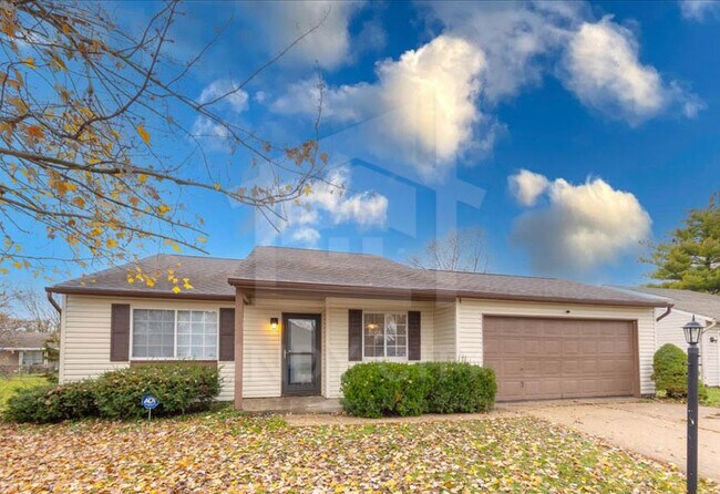 Primary Photo - 542 Woods Crossing Dr