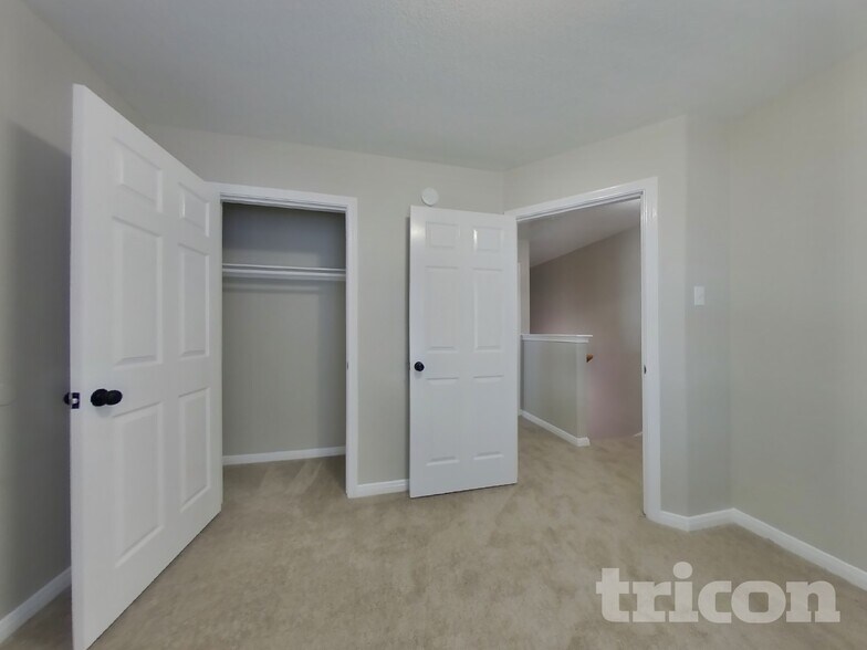 Building Photo - 5003 Hauna Ln