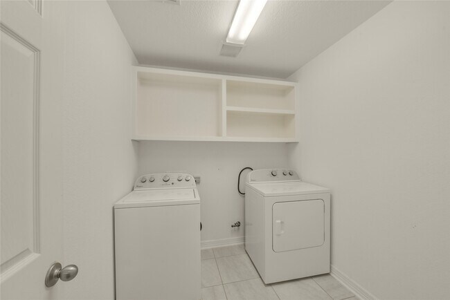 Building Photo - 10919 Walts Run Ln