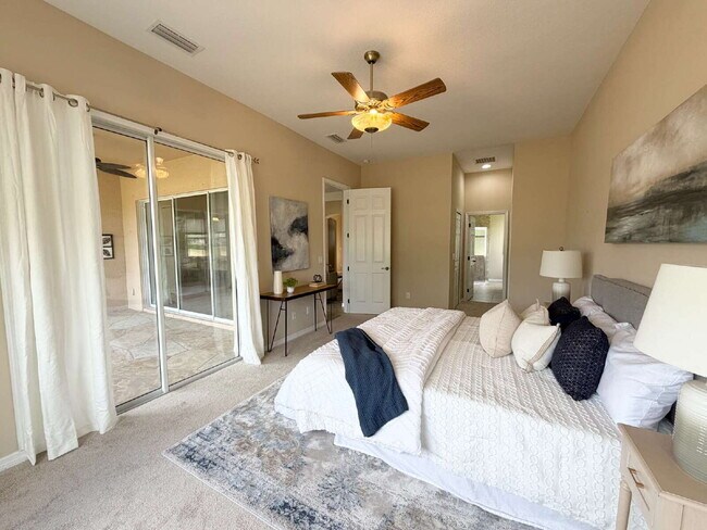 Building Photo - "Unfurnished Home on Golf Course in Hudson, FL - Spacious 1,853 Sq Ft Haven!"