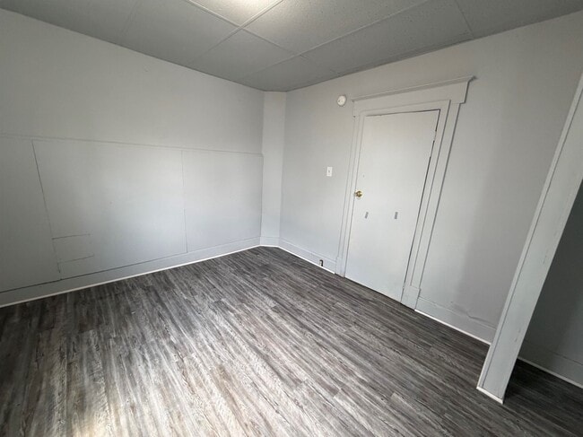 Building Photo - 36 Griffin-S