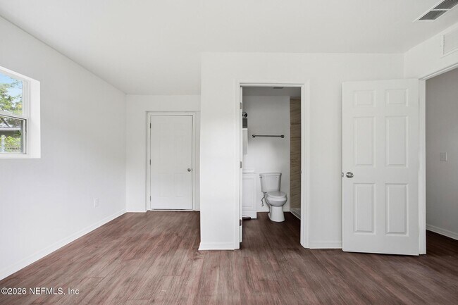 Building Photo - 4014 Spires Ave
