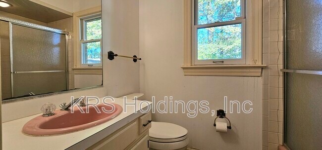 Building Photo - 1029 Dulcie Ave