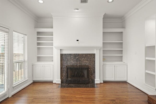 Building Photo - 1509 Roy St