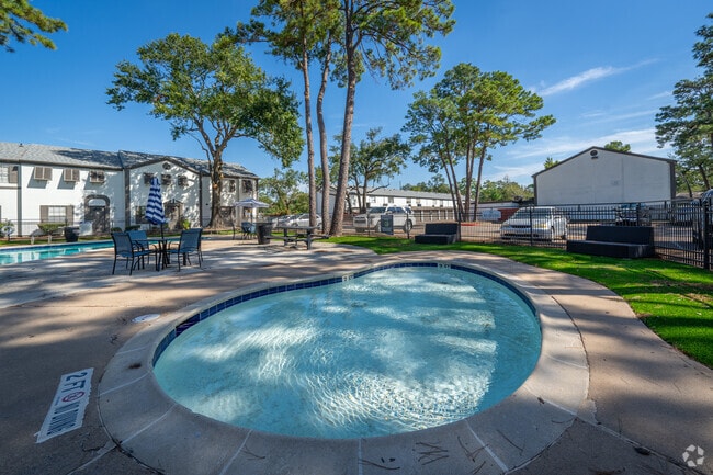 Building Photo - Springwood Park Apartments