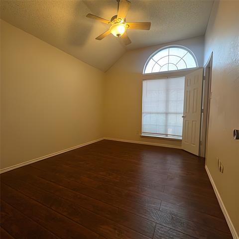 Building Photo - 1931 Cutler Dr