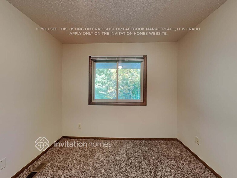 Building Photo - 1131 Benton Way