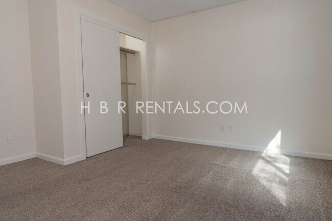 Building Photo - 1107 Douglas Fir Dr