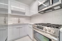 Building Photo - 7101 SW 89th Ct