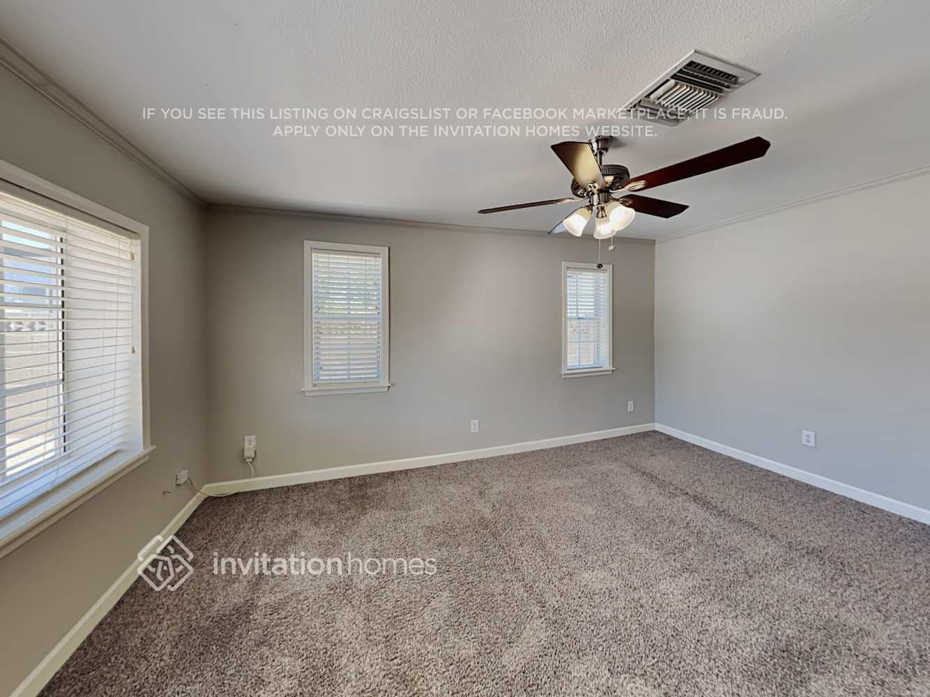Building Photo - 422 E Papago Dr