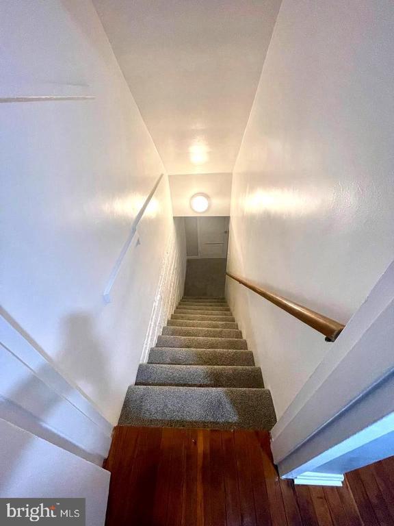 Building Photo - 5028 Roseld Ct