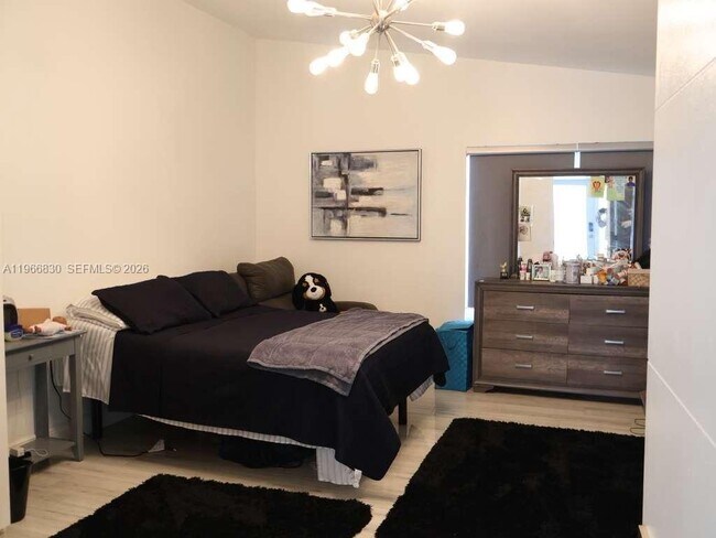 Building Photo - 5505 SW 9th St