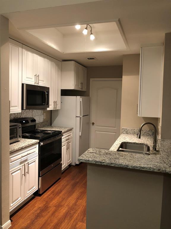 Building Photo - 6000 Shepherd Mountain Cove