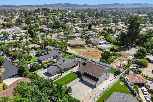 Building Photo - 17776 Buena Vista Ave