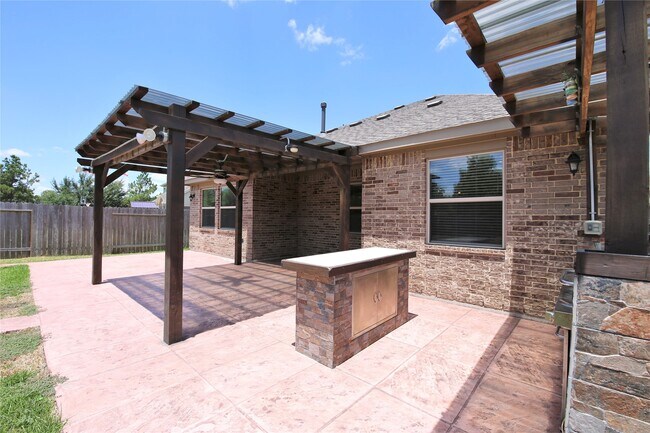 Building Photo - 26339 Landover Hills Ln