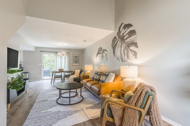 Building Photo - 433 Spring Ave