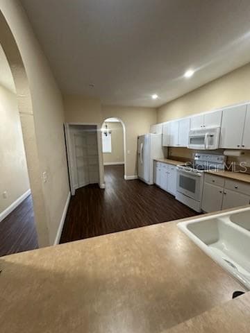 Building Photo - 5088 Ashwood Dr