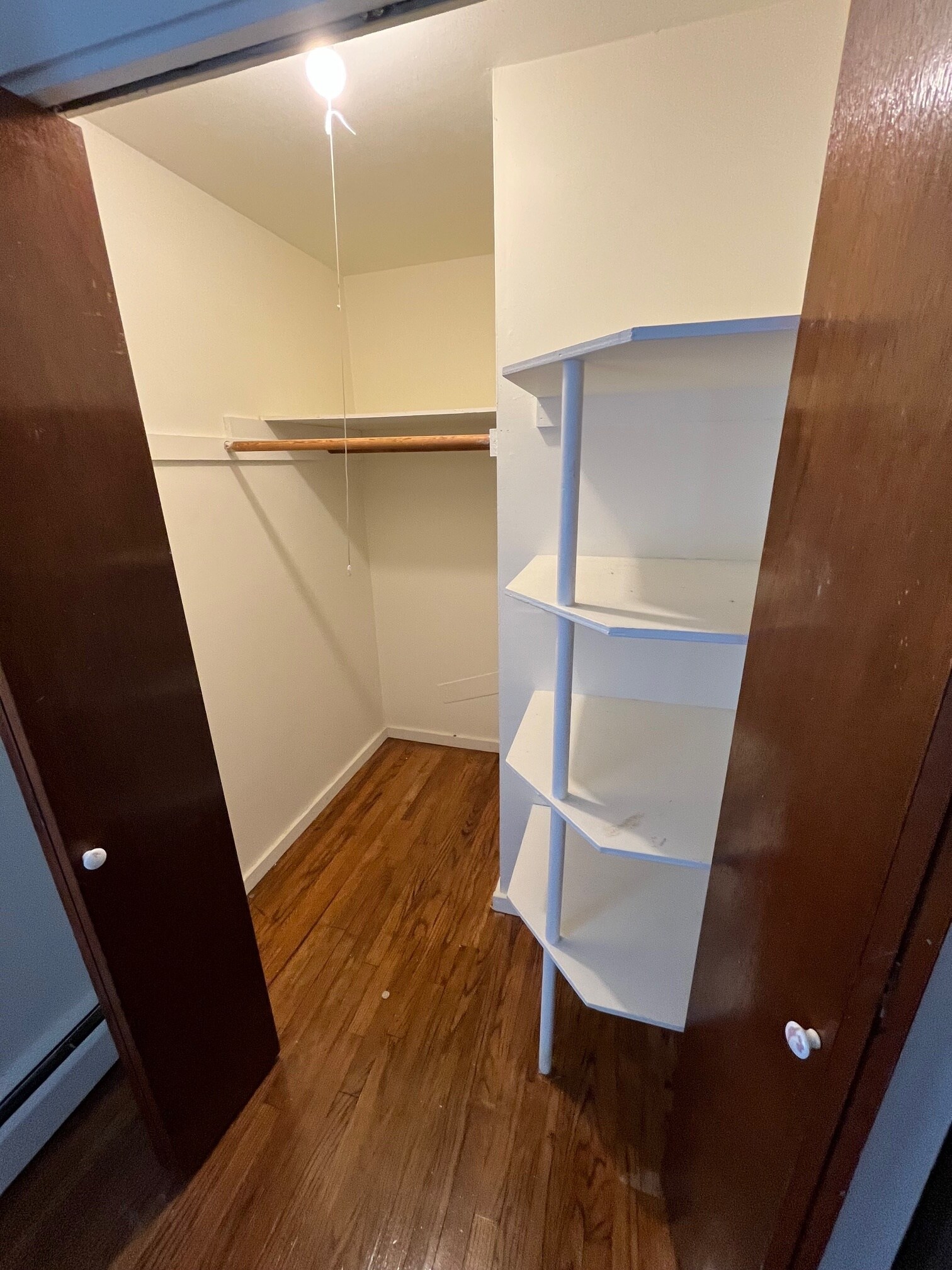 WALK IN CLOSET - 20 Henderson Dr