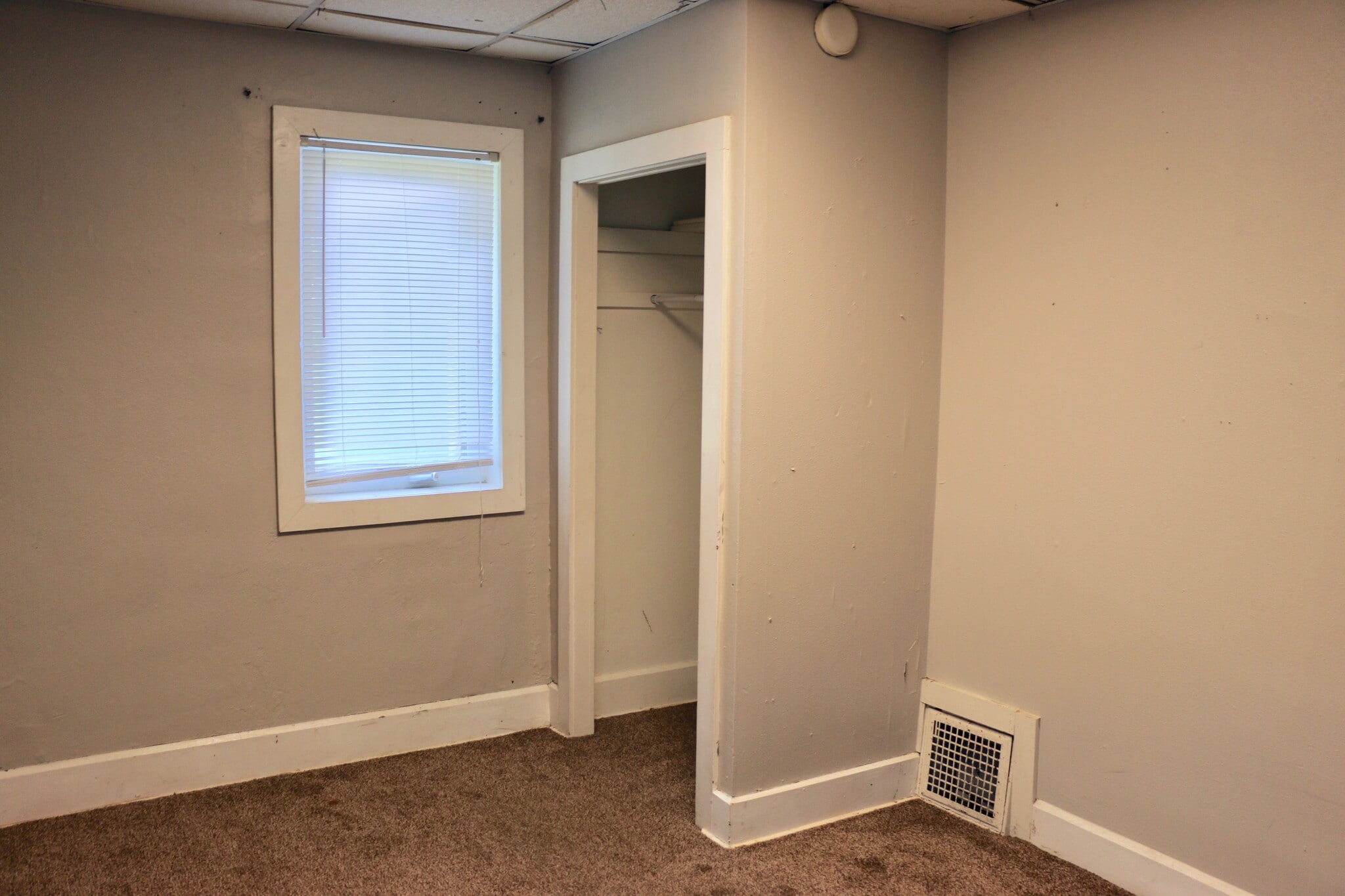 Bedroom - 331 Center St