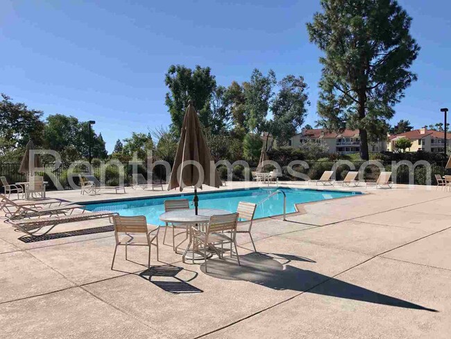 Building Photo - Rancho Bernardo, 12280 Corte Sabio #4105, ...