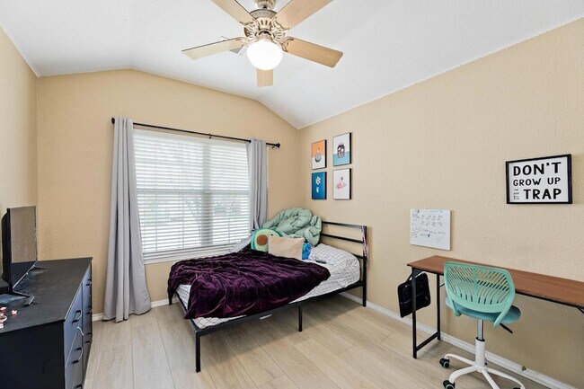 Building Photo - 1206 Parker Pl