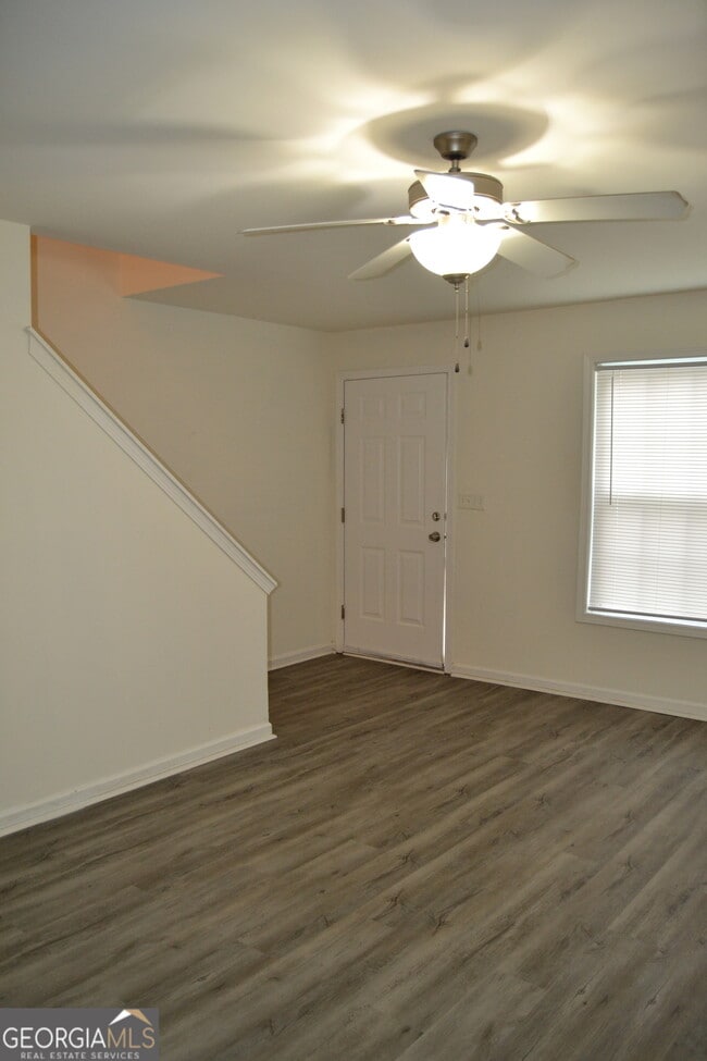 Building Photo - 434 WI Pkwy