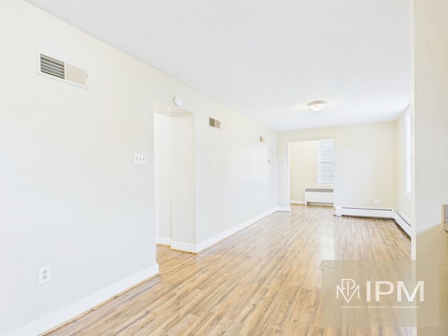 Building Photo - 44 N Main St