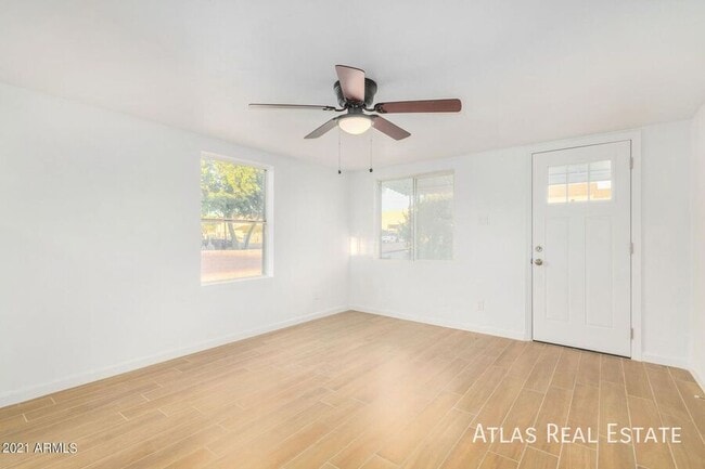 Building Photo - 444 S Delaware St