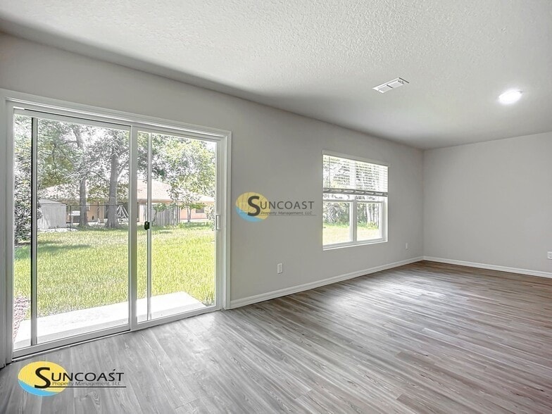 Building Photo - 127 Wellwood Ln