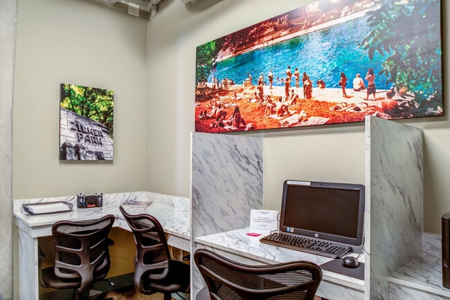 Building Photo - 1717 Toomey Rd