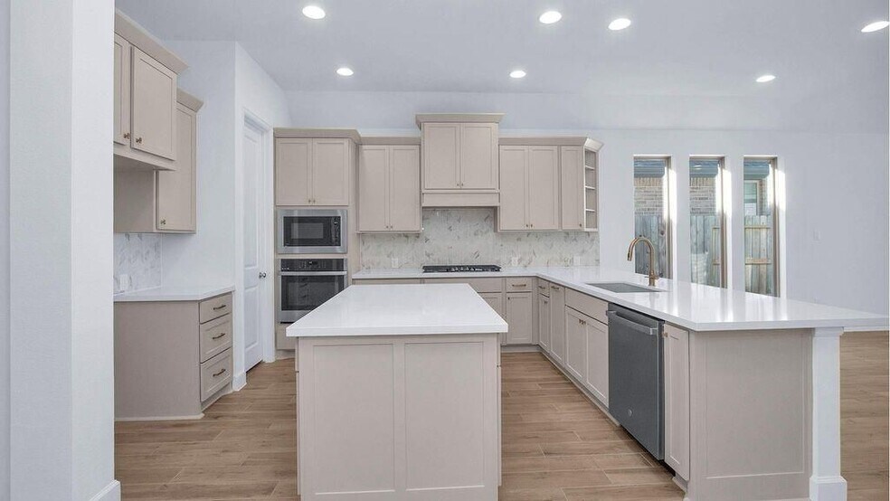 Building Photo - 42560 Rustico Rd