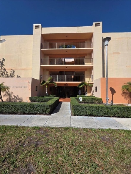 Building Photo - 8600 SW 133rd Avenue Rd