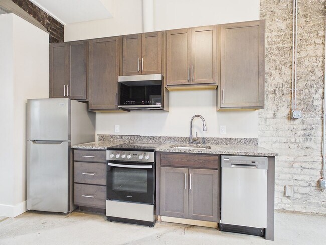 Building Photo - 7 E Franklin St