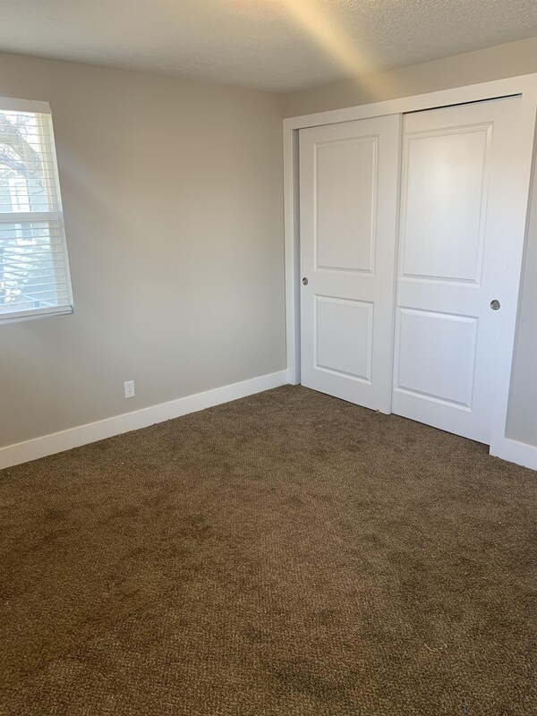 Building Photo - 3498 Valley Heights Dr