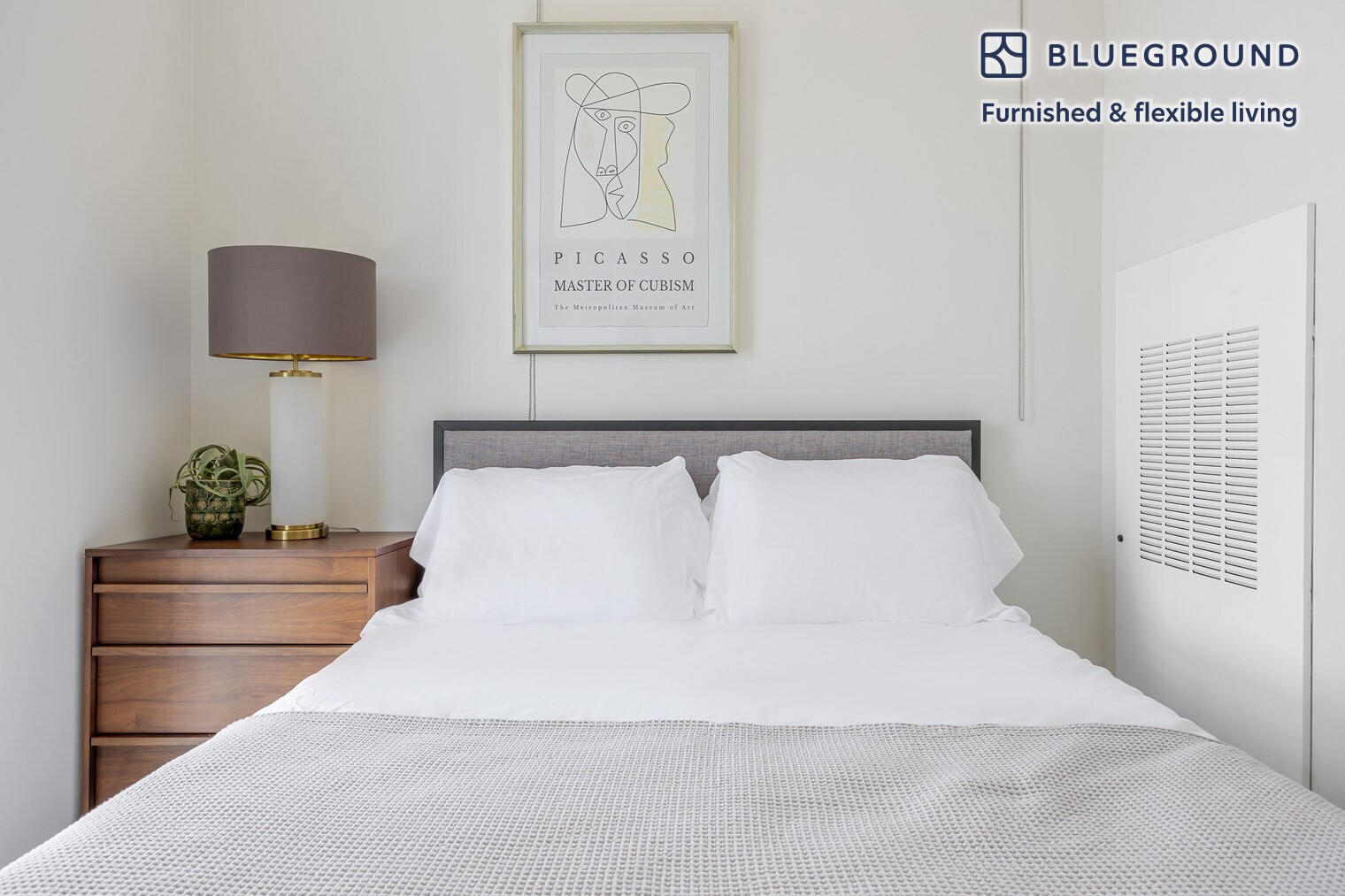 Building Photo - 3630 Overland Ave