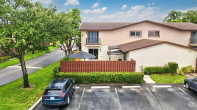 Building Photo - 4180 Landar Dr N