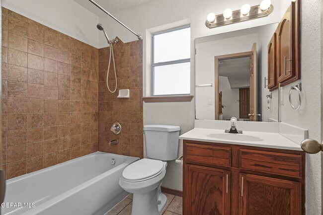 Building Photo - 12705 Tierra Flores Dr