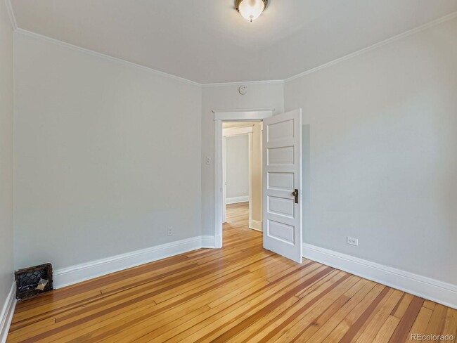 Building Photo - Charming and Historic 3 bedroom home