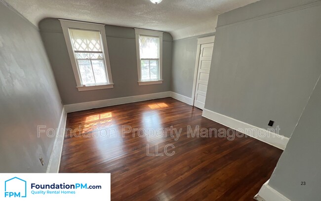 Building Photo - 578 McKinley St