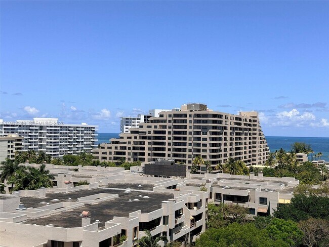 Building Photo - 151 Crandon Blvd