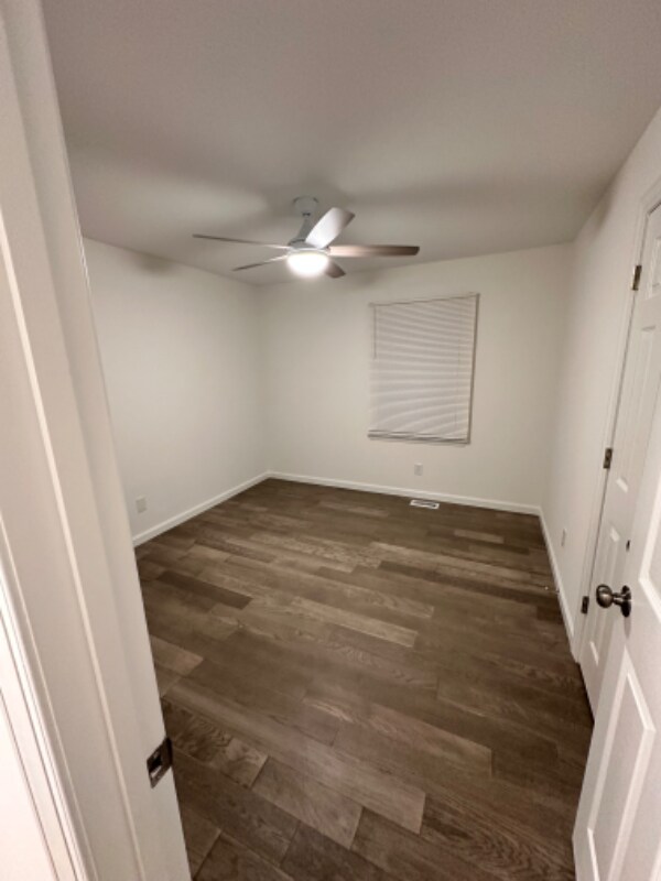 Building Photo - 548 Starling Way